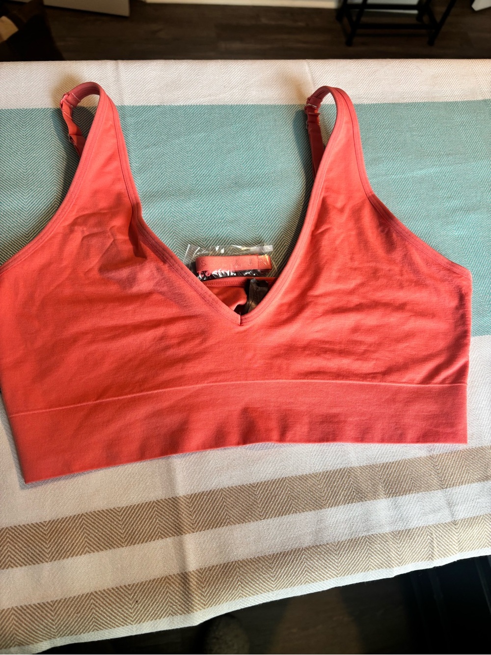 Savage X Fenty Coral V-Neck Seamless Bralette
